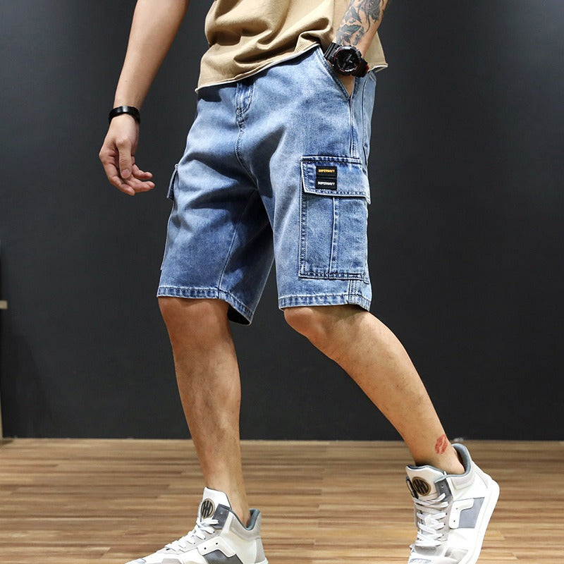 Comfortabele blauwe herenshorts met rechte pasvorm, ideaal voor zomerse casual outfits of vakantie.