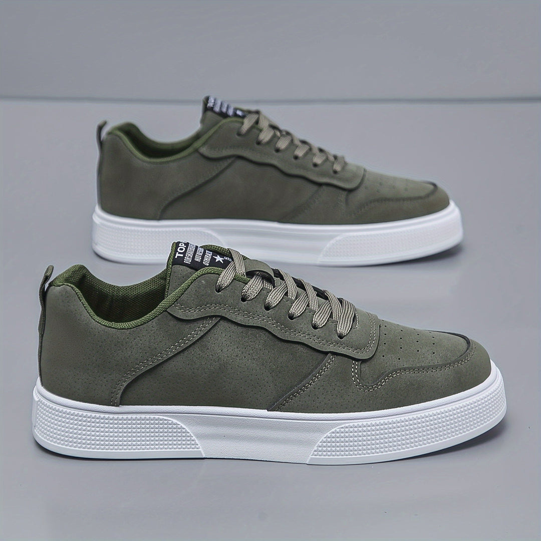 Modieuze herenschoenen, comfortabele sneakers met trendy dikke zool voor een relaxte streetstyle look.