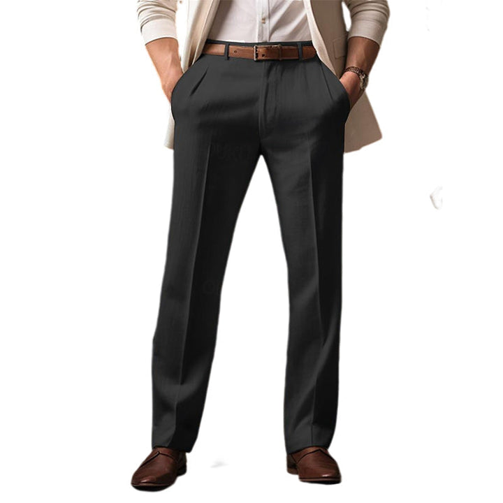 Stijlvolle Corbinian herenbroek met rechte pasvorm, perfect voor een veelzijdige casual look. Comfortabel en modern.