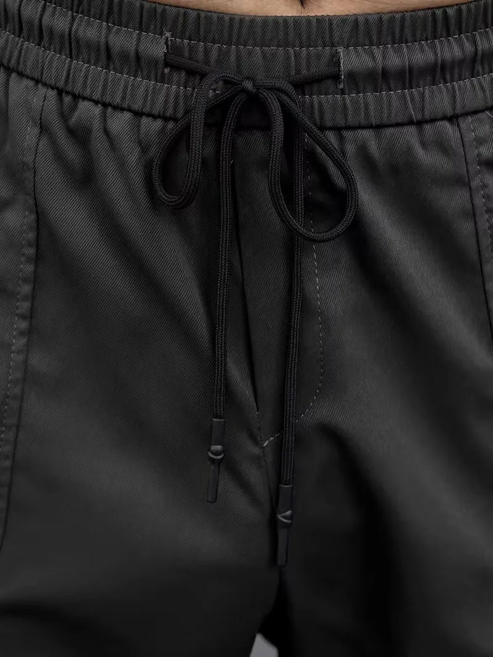 Beige streetwear cargo broek voor heren, rechte pijp, perfect voor casual stijl.