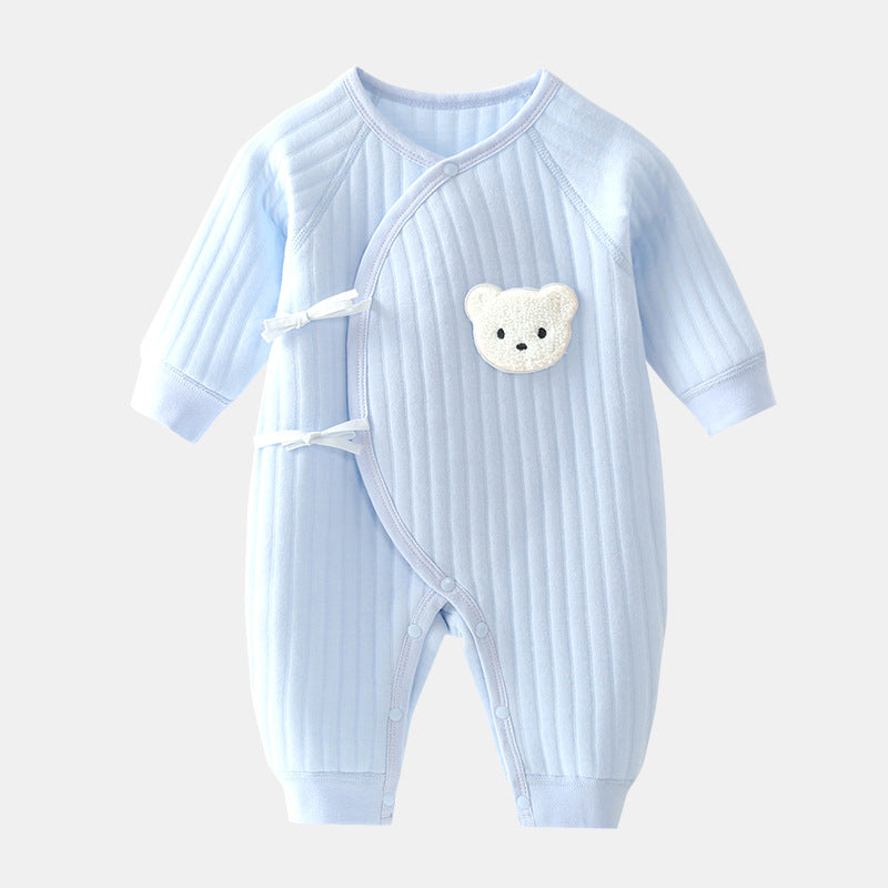 Zachte katoenen babyromper met schattig beertje design. Ideale babykleding voor voorjaar en herfst outfits.