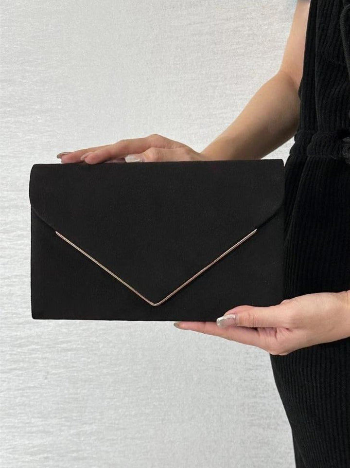 Trendy dames clutch van zacht fluweel, suède-stijl, ideaal als handtas voor avondjes uit.