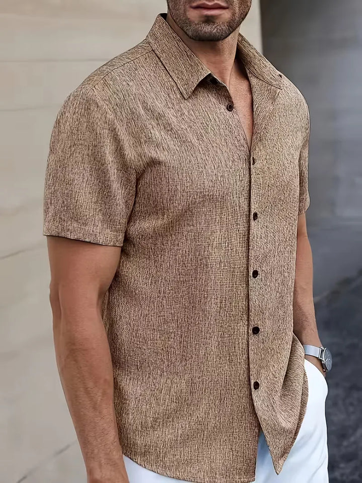 Stijlvol casual V-hals overhemd korte mouw heren, perfect voor dagelijkse kleding en zomerse uitjes.