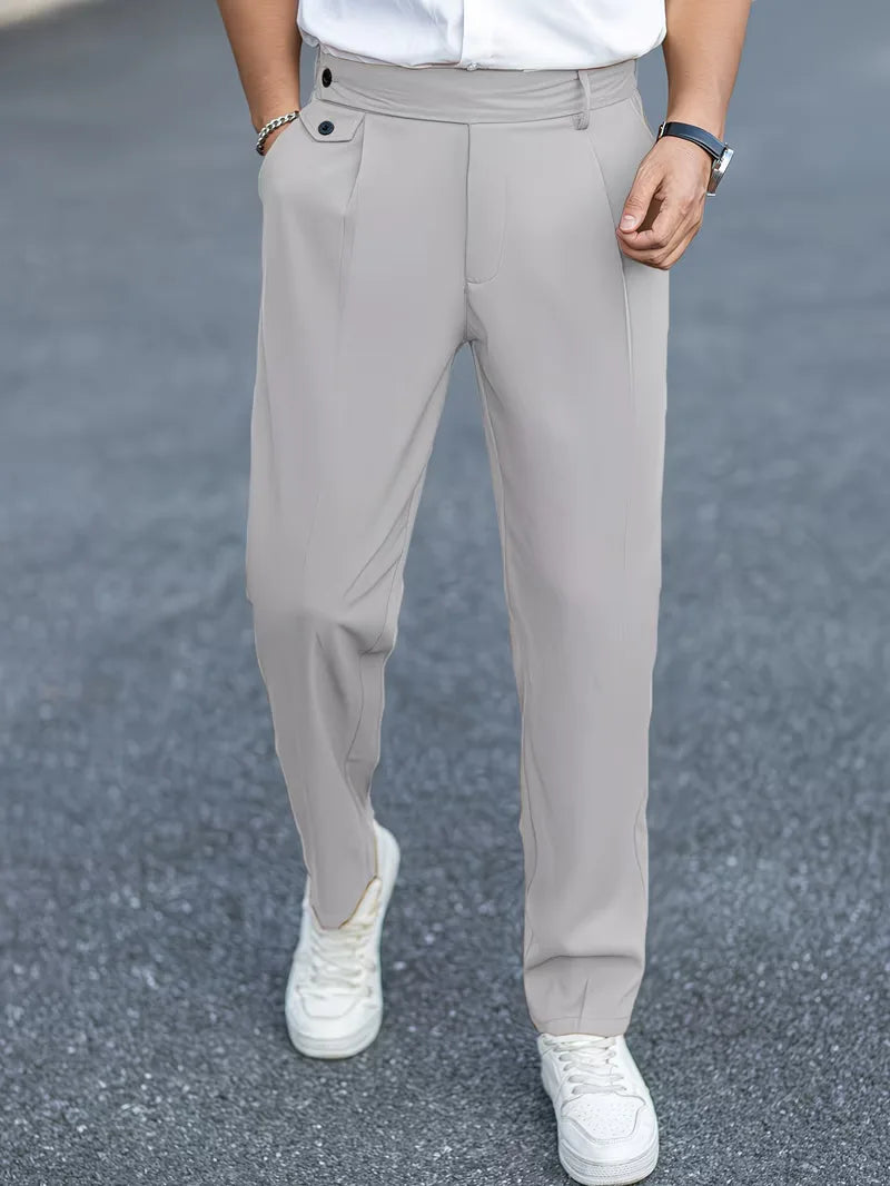 Heren straight leg pantalon, smart casual, met zakken, functioneel en stijlvol.