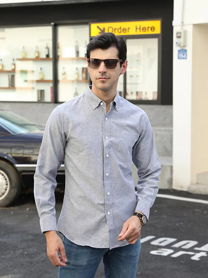 Wit herenoverhemd, casual met mandarin kraag, lange mouwen en regular fit voor lente/herfst.