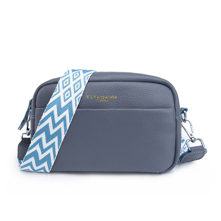 Moderne leren crossbody tas voor dames, voegt een vleugje elegantie toe aan elke casual of formele look.