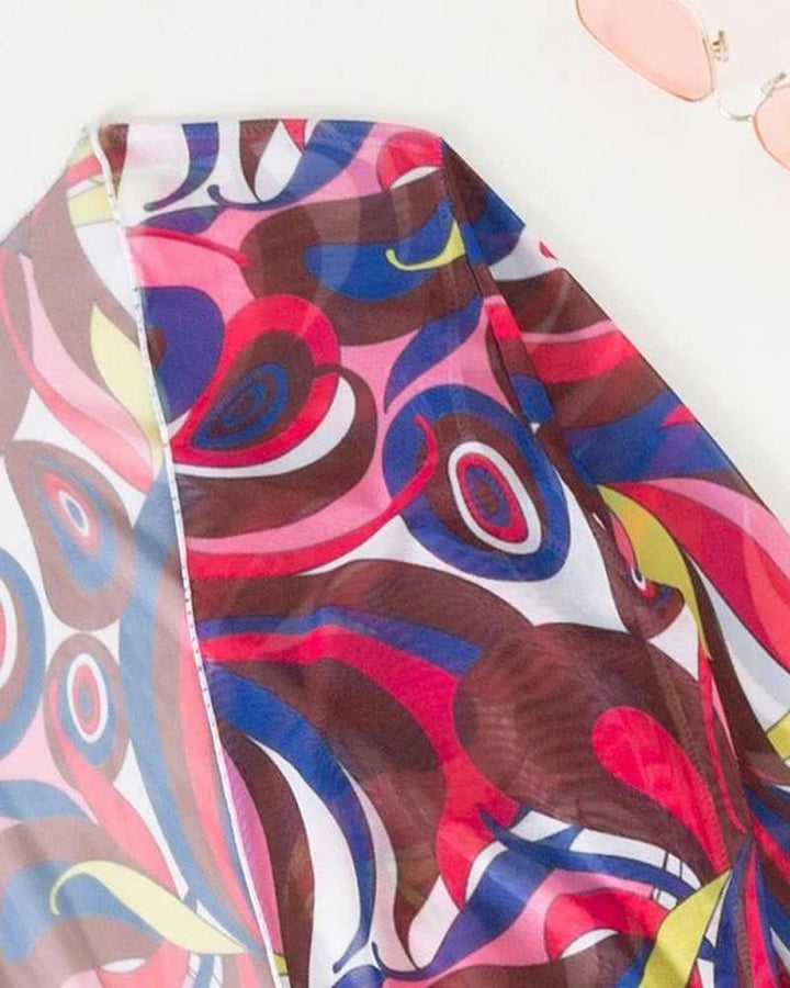 Comfortabele en luxe driedelige bikini set voor de moderne vrouw.