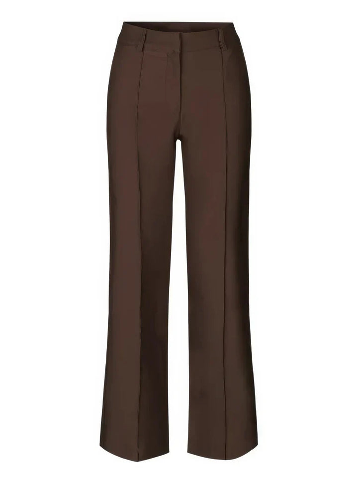 Casual chic: Hoymans slim-fit damesbroek met wijde pijpen voor een relaxte doch stijlvolle uitstraling.