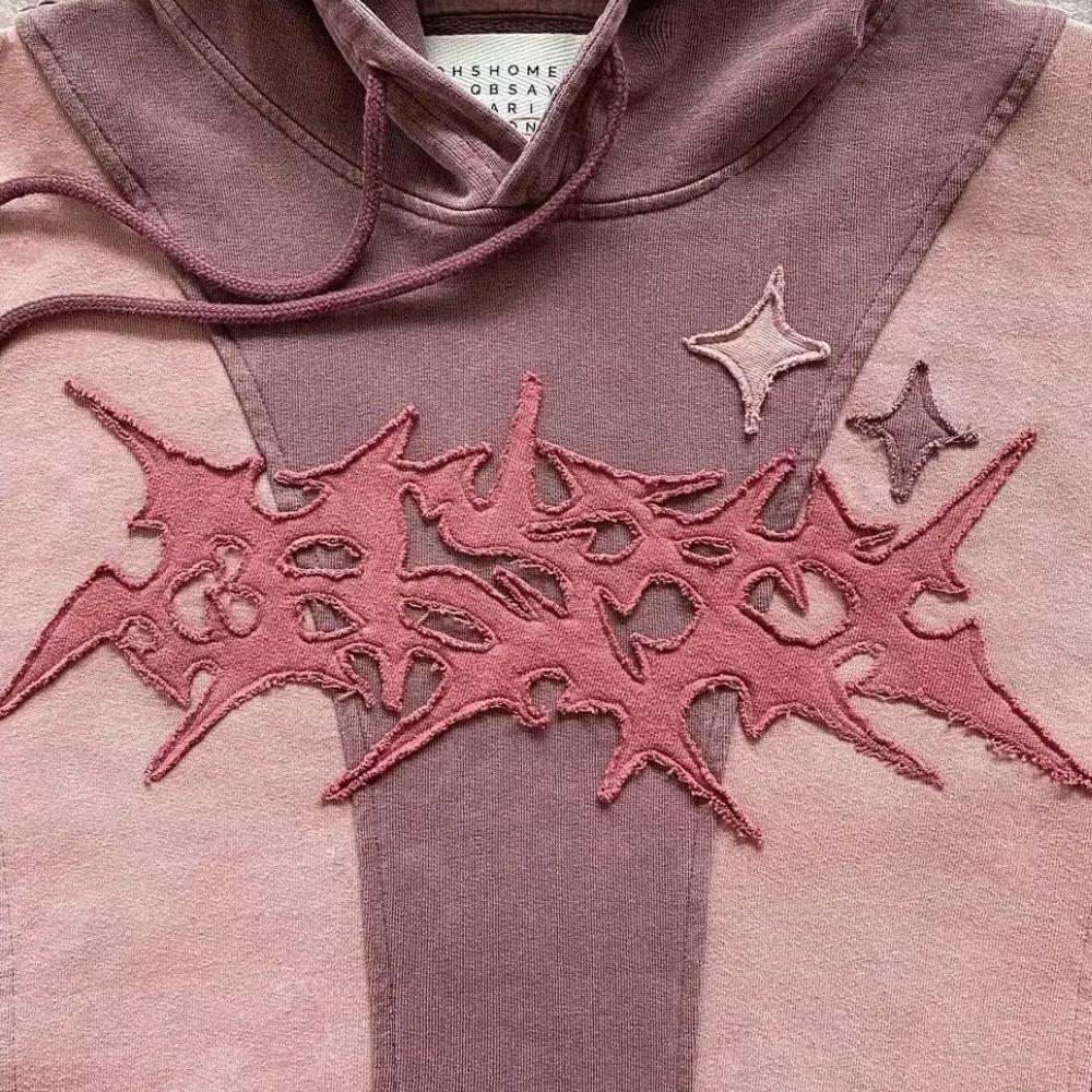 Klassieke dames hoodie Noa, perfect voor een relaxte stijl, modieus en comfortabel.