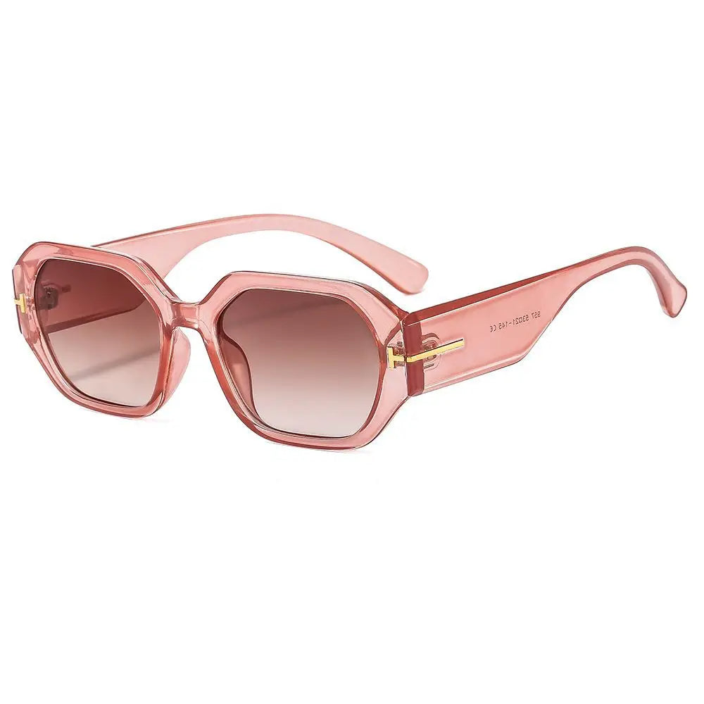 Zwarte retro vierkante dames zonnebril, biedt optimale UV400 oogbescherming en een chique look.