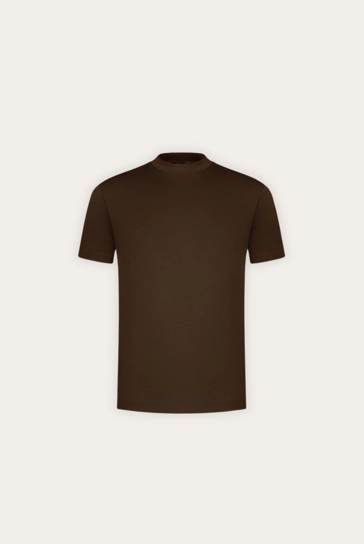 Aansluitend heren T-shirt Dario, toont de tailored fit en comfortabele pasvorm aan de achterkant.
