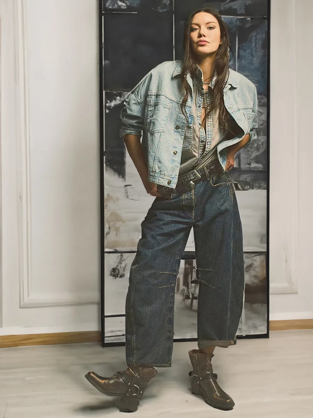 Dames barrel jeans 'Livia' met een trendy mid-rise pasvorm. Ideaal voor een stijlvolle, comfortabele en casual outfit.