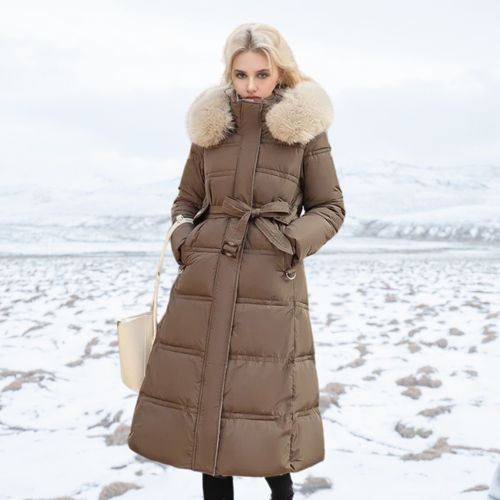 Stijlvolle dames winterjas, warm en comfortabel, met chique bontkraag. Perfecte nieuwe aanwinst.