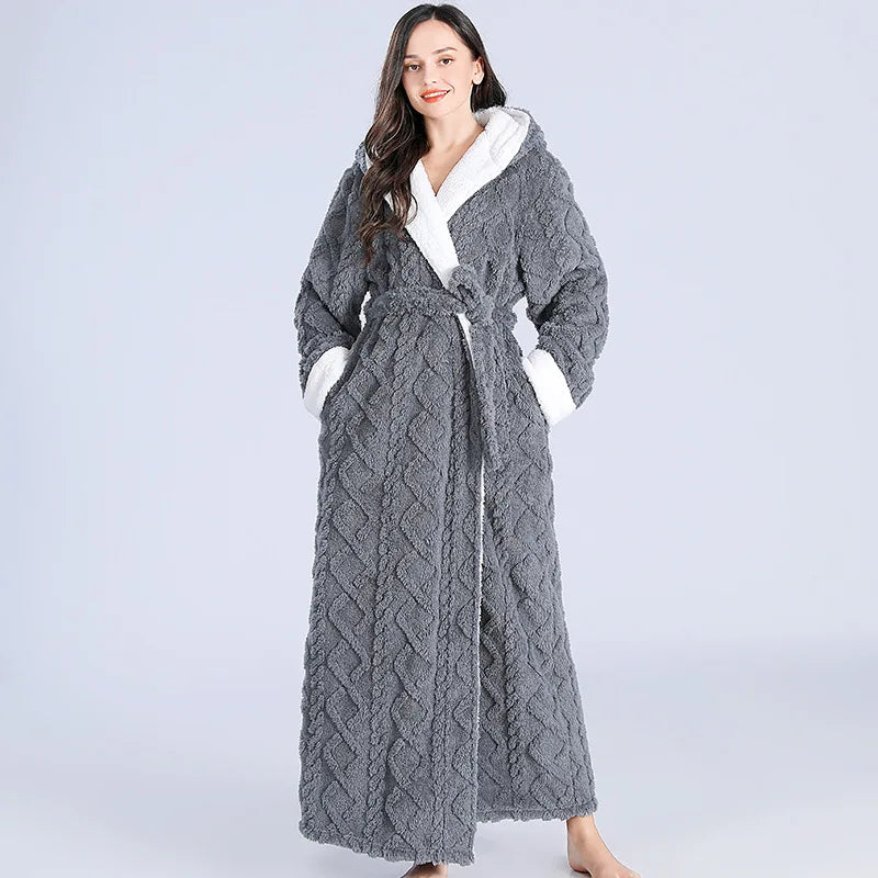 Effen dames badjas met capuchon, perfecte relaxkleding of huispak voor vrouwen.