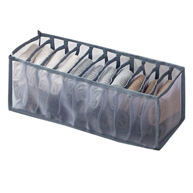 Praktische kast organizer voor het efficiënt organiseren van ondergoed en sokken; optimaal ruimtegebruik.