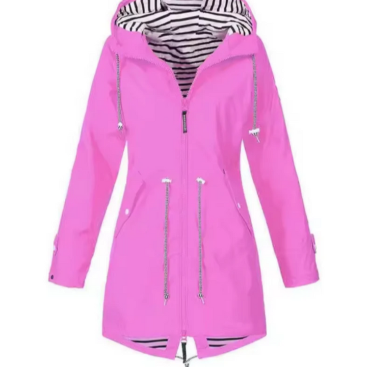 Stijlvolle dames outdoor jas met capuchon. Perfecte waterdichte en winddichte buitenkleding voor reizen.
