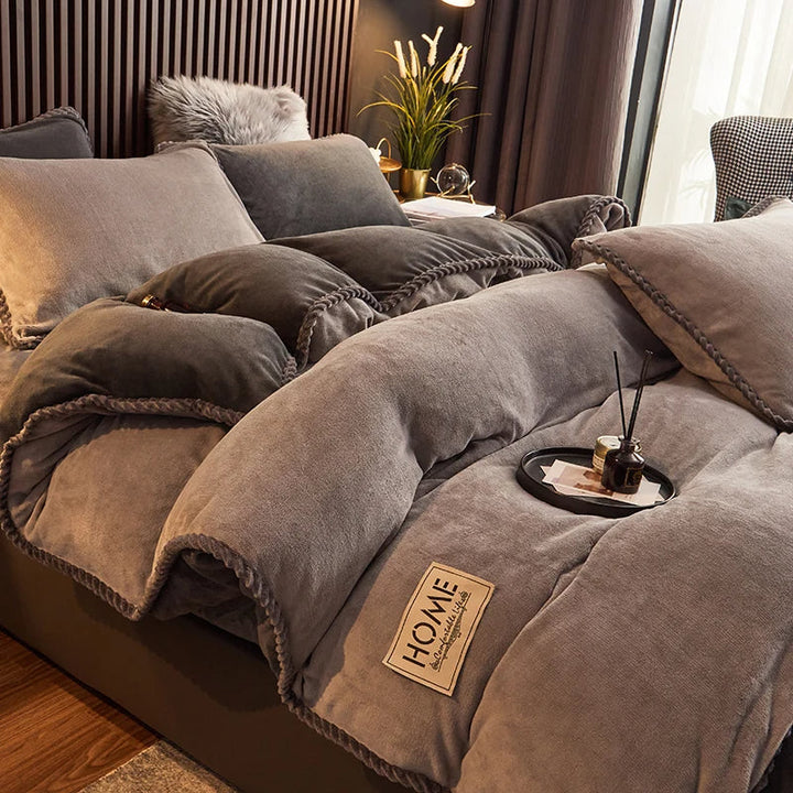 Comfortabele, warme fleece dekbedovertrekset. Ideaal voor een knusse slaapkamer. Zacht fluweel gevoel.