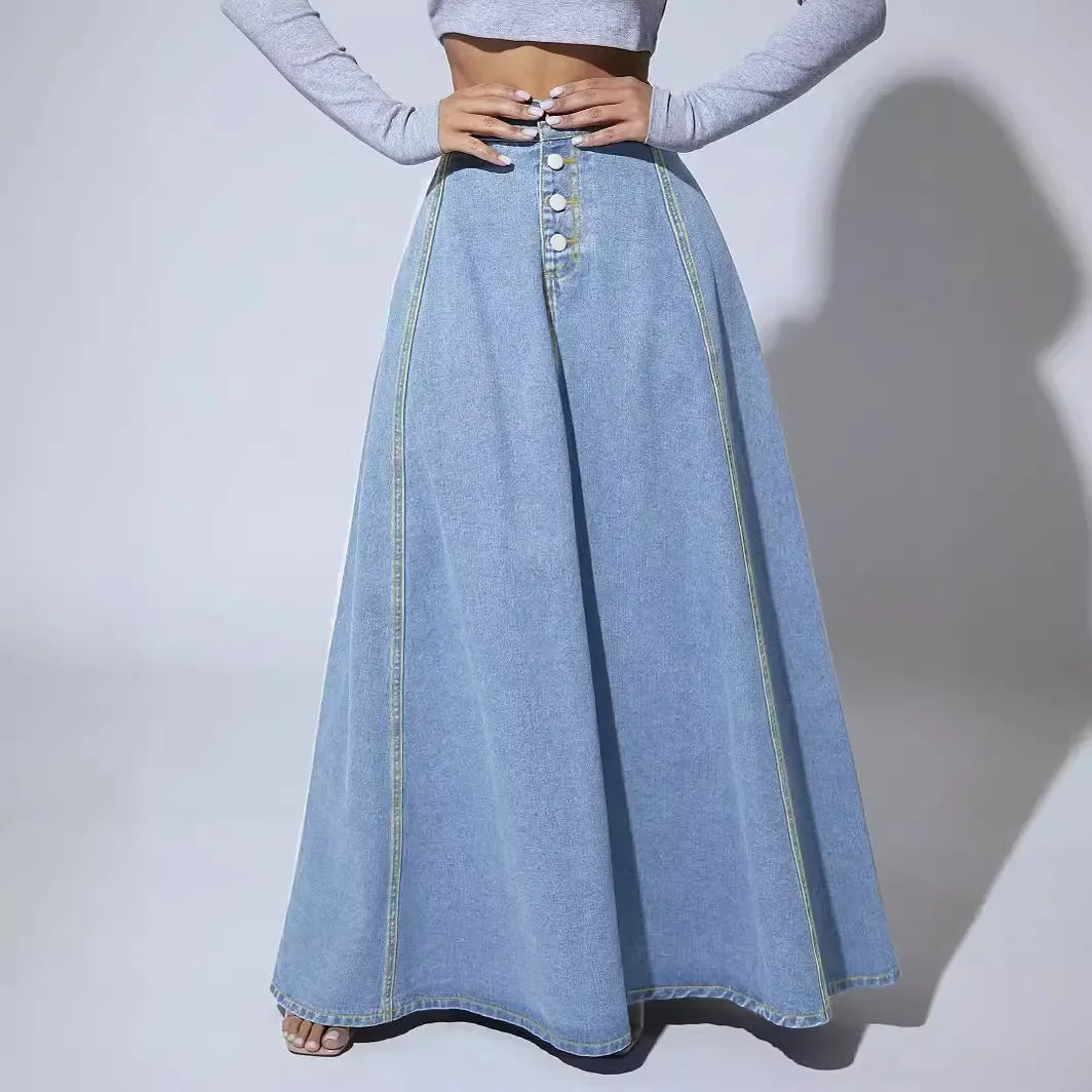 Elegante donkerblauwe spijkerrok voor dames, lange A-lijn model met hoge taille.