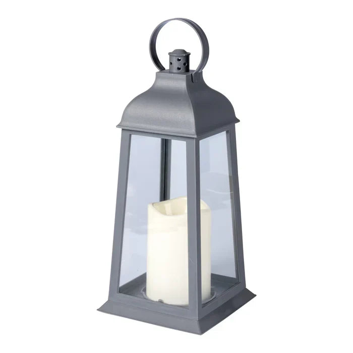 Set van 2 grijze NightGuard LED-lantaarns met realistisch kaarslicht, perfecte sfeerverlichting voor terras of tuin.