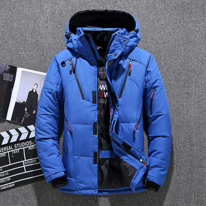 Casual heren pufferjas met capuchon, warme wintermode en buitenkleding.
