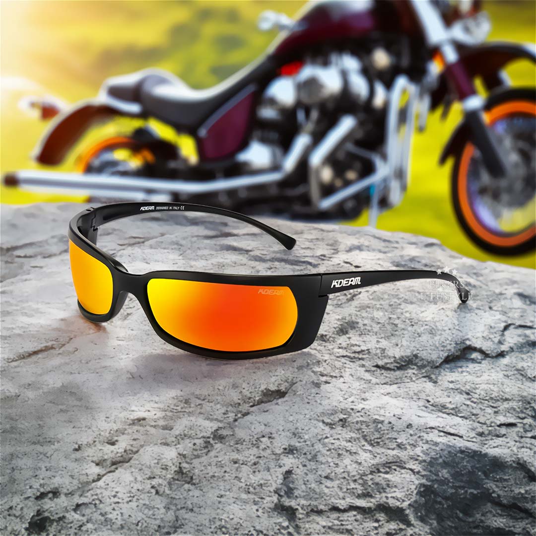 Stijlvolle unisex zonnebril, ideaal voor motorrijders; beschermt tegen UV en vermindert schittering.