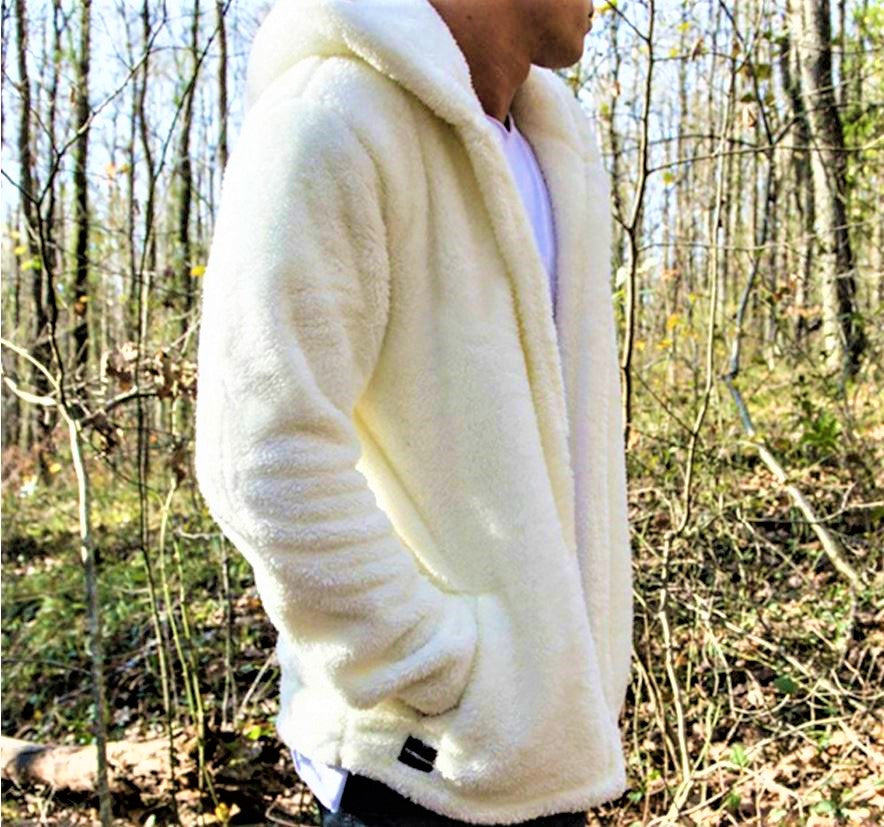 Zwarte heren sweatshirt met capuchon, een essentieel kledingstuk voor herenmode.