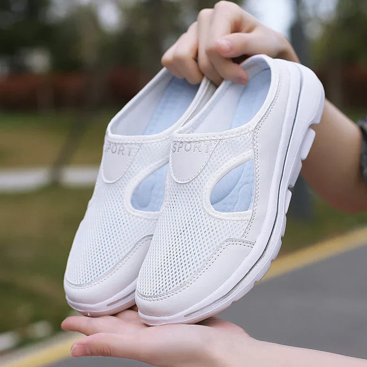 Luchtige Alvaro's orthopedische pantoffels met open hiel, perfect voor zomerse dagen en dagelijks comfort.
