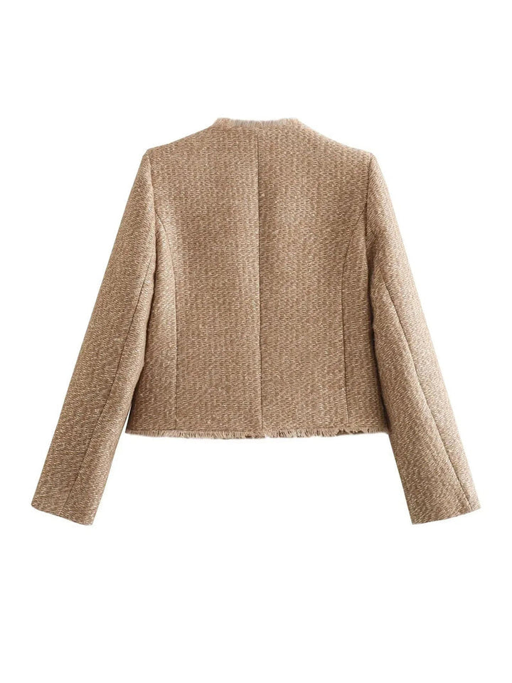 Modieus dames tweed jasje Anna, beige, met gouden knopen. Veelzijdig voor elke chique gelegenheid.