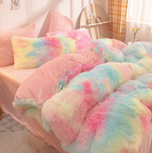 Kleurrijk pluche dekbedovertrek, zacht en warm voor optimaal slaapcomfort. FluffCandy beddengoed.