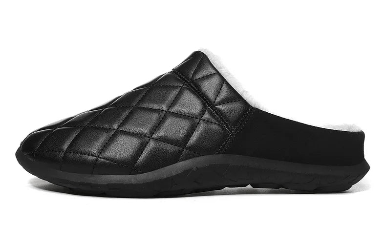 Antislip heren sloffen, robuust en comfortabel, voor veiligheid en warmte binnen.