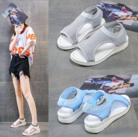Stijlvolle lichtgewicht dames sandalen, perfect voor de zomer met superieur loopcomfort.