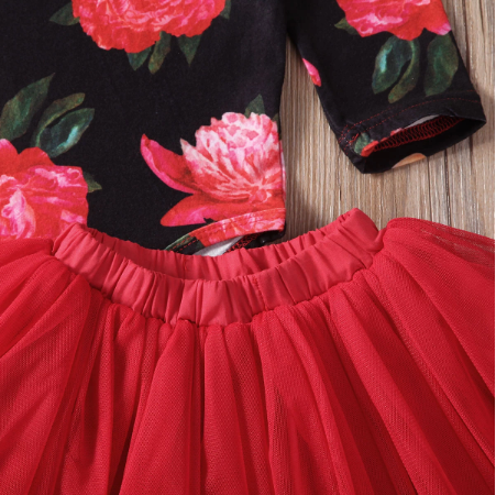 Liefdevolle baby meisjes bloemenjurk, ideaal peuterjurk en baby cadeau. Comfortabele lente- en zomerkleding.