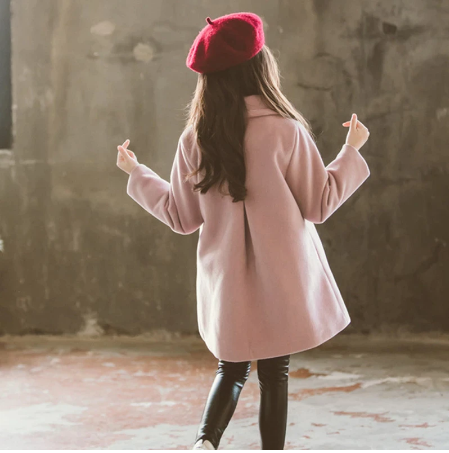 Modieuze roze meisjes lentejas met ritssluiting, comfortabele bovenkleding voor kinderen.