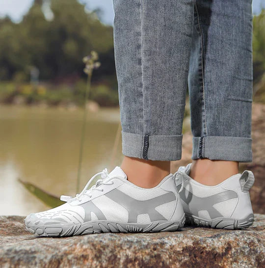 Duurzame uniseks outdoor schoenen; orthopedisch barefoot design, ideaal voor herfst/winter wandelingen en comfort.