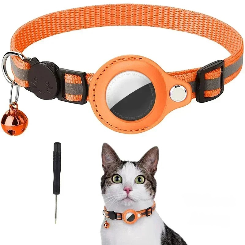 Verpakking van de GPS tracker voor huisdieren, klaar voor verzending en direct gebruik.