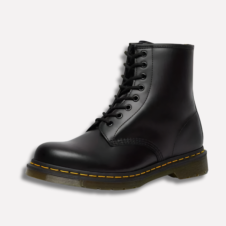 Veelzijdige dames veterlaarzen in een elegante, klassieke stijl; comfortabele schoenen voor elke herfst- of winterlook.