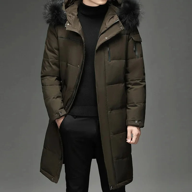 Waterafstotende heren winterparka met capuchon, beschermt tegen regen en kou. Essentiële winterjas.