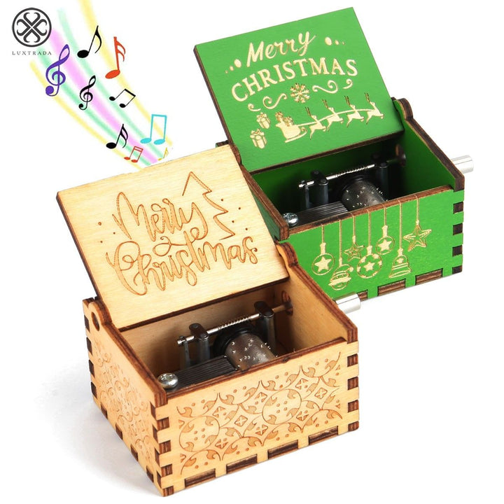 Betoverende houten kerst muziekdoos, ideaal als feestelijke decoratie of sentimenteel kerstcadeau.