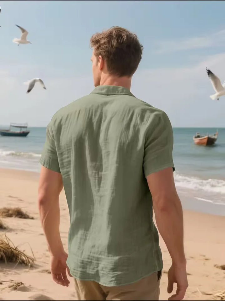Groen heren zomer overhemd, korte mouw met borstzak, moderne herenmode.