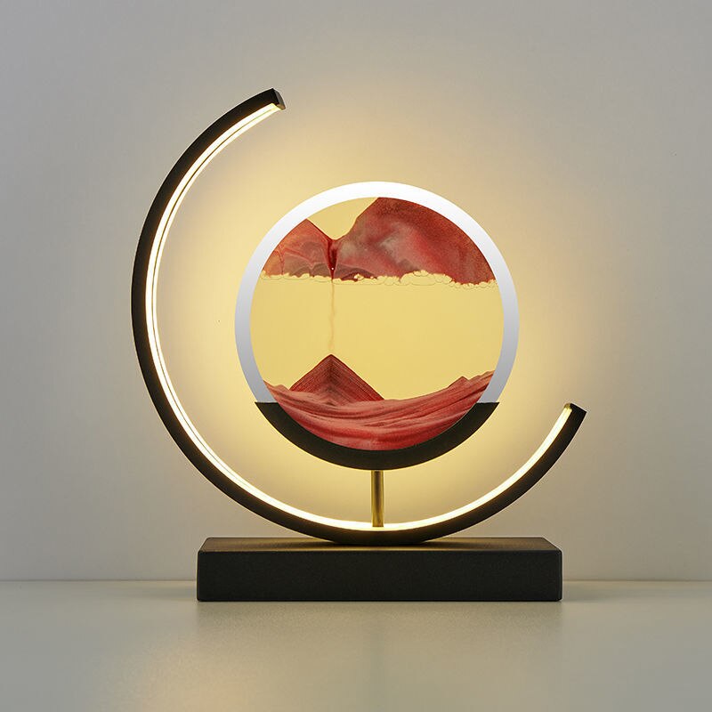 "3D zandschelp tafellamp met rustgevende zandpatronen, dynamische vormen en zachte LED-verlichting in modern acryl design."