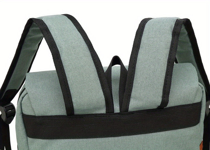 Laptop rugzak met waterafstotende stof, unisex design, perfect voor forenzen.