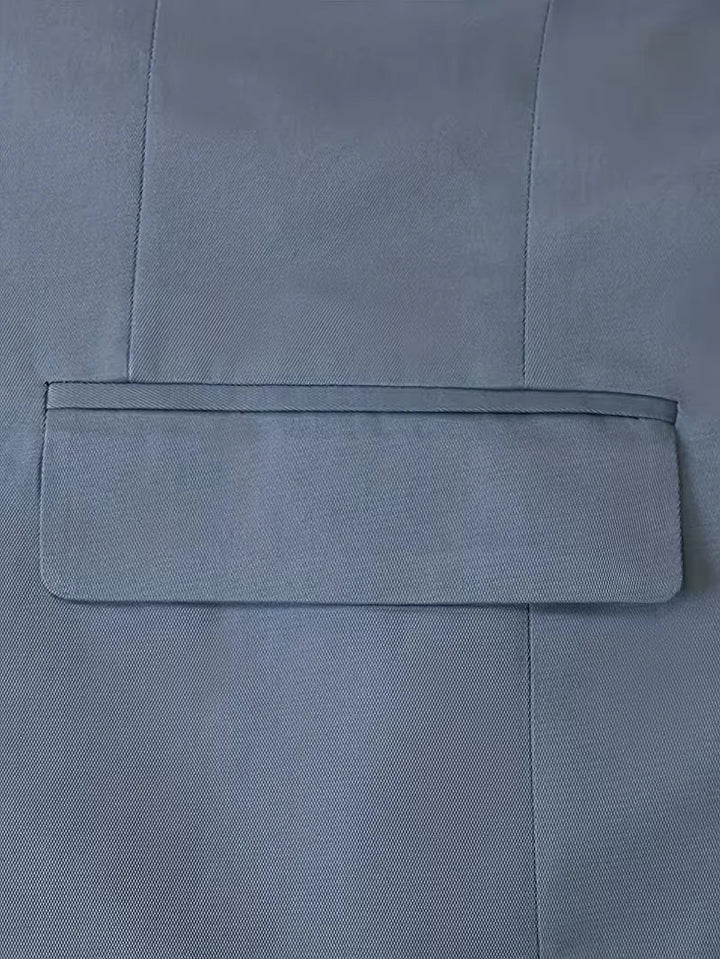 Formeel heren pak, compleet driedelig met gilet, jasje en pantalon. Ideaal voor gala.