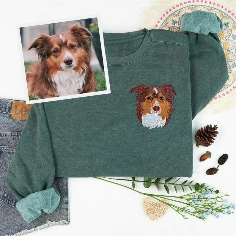 Comfortabele geborduurde sweatshirt, een blijvende herinnering aan je huisdier. Draag je liefde dichtbij.