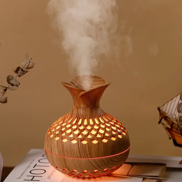 Stijlvolle AromaBloom aroma diffuser met sfeerlicht voor ontspanning en interieur decoratie.