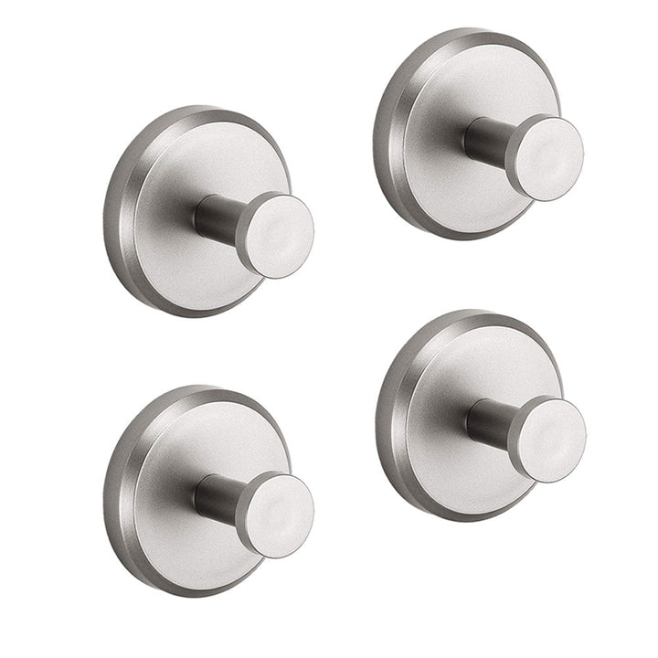 Badjas hangt aan zwarte SuperHold zuignap handdoekhaak in moderne badkamer, boorvrij en stevig.