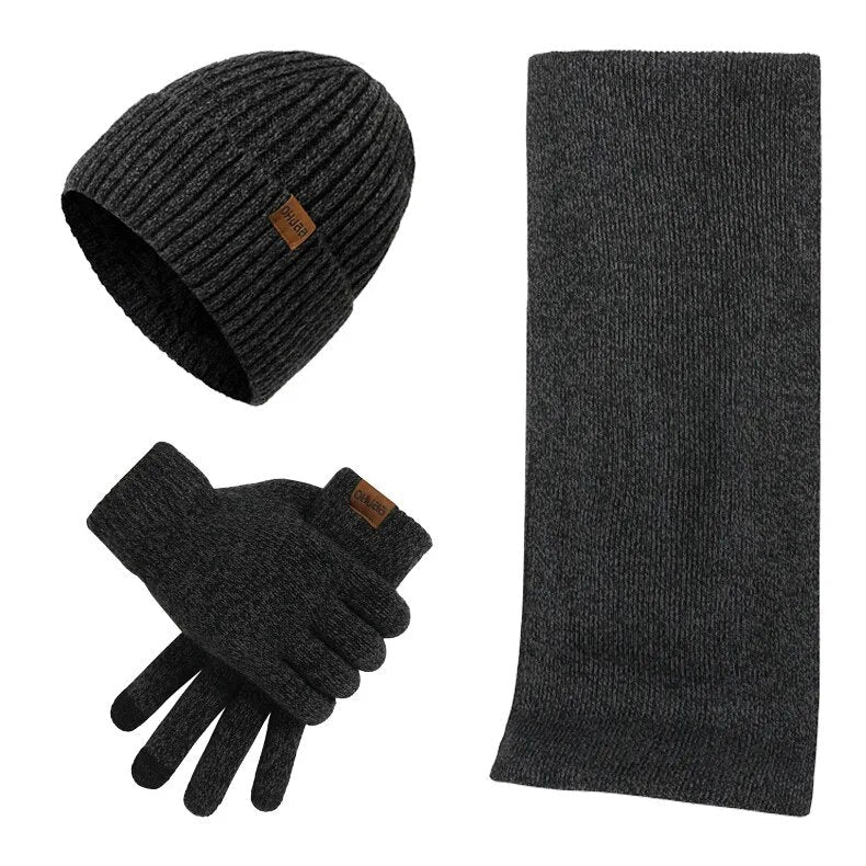 Heren winterkleding: set met warme muts, comfortabele sjaal en praktische handschoenen.