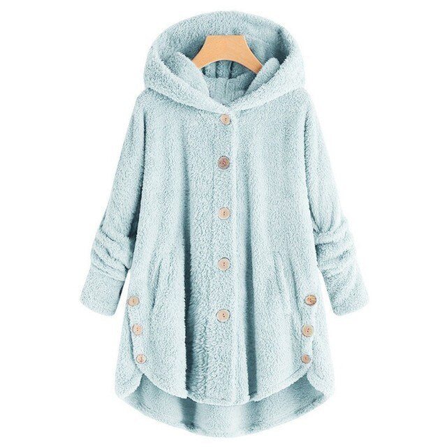 Model draagt Jaylinn oversized dames hoodie. Ultiem comfort, warme casual kleding en stijlvolle mode.