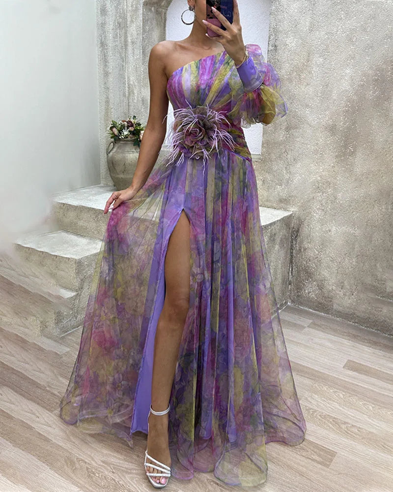Chique dames gelegenheidsjurk met verfijnde bloemenprint en een one-shoulder snit, voor een stijlvolle uitstraling.