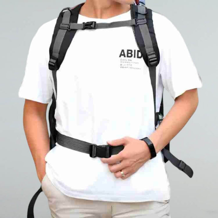 Ergonomische 40L wandelsrugzak met ademend rugsysteem en verstelbare banden voor optimaal draagcomfort.