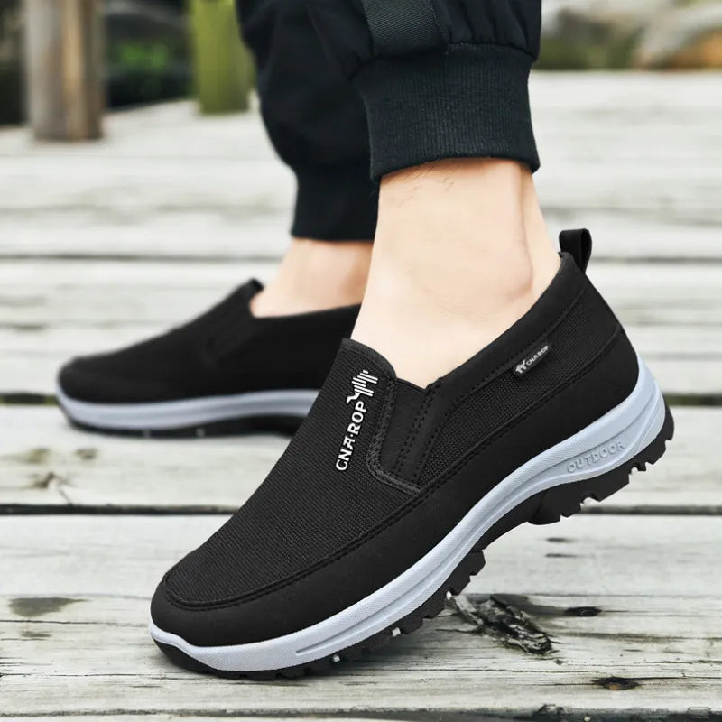 Stijlvolle heren instapper sneakers, perfect voor zomerse casual outfits.